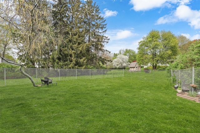 view of yard featuring fence