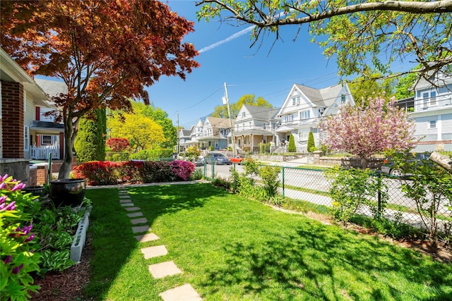 142 Primrose Ave, Mount Vernon, NY 10552 - view of yard with fence and a residential view