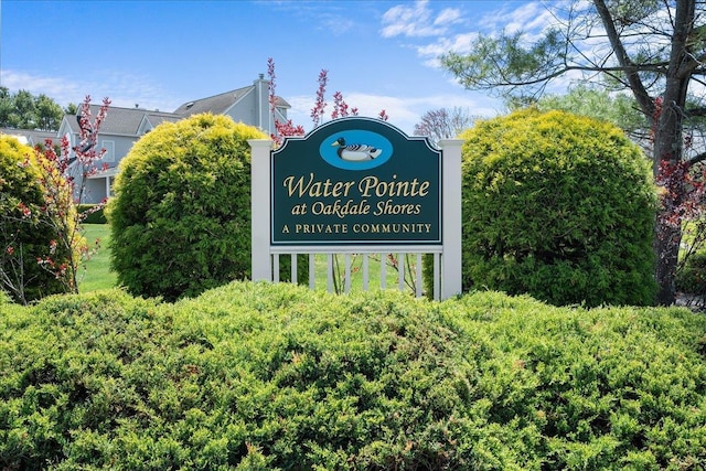 view of community / neighborhood sign