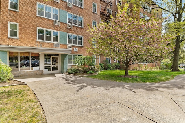 76 Dehaven Dr Unit 3D, Yonkers, NY 10703 - view of building exterior