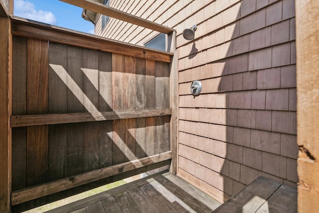 18 Hoppin Ave, Montauk, NY 11954 - view of exterior details