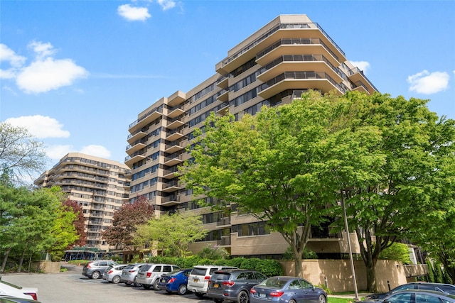 25 Rockledge Ave Unit 601, White Plains, NY 10601 - view of apartment building / complex with uncovered parking
