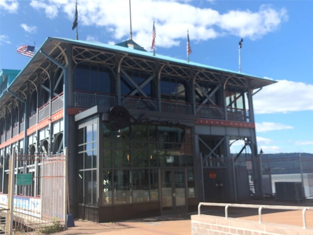 view of building exterior