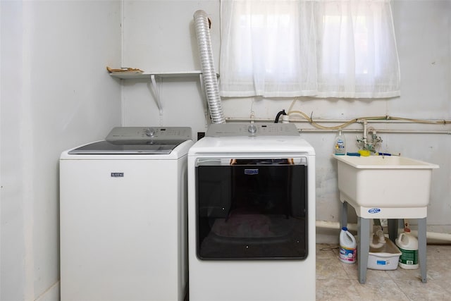 7365 S Broadway, Red Hook, NY 12571 - clothes washing area with laundry area and independent washer and dryer