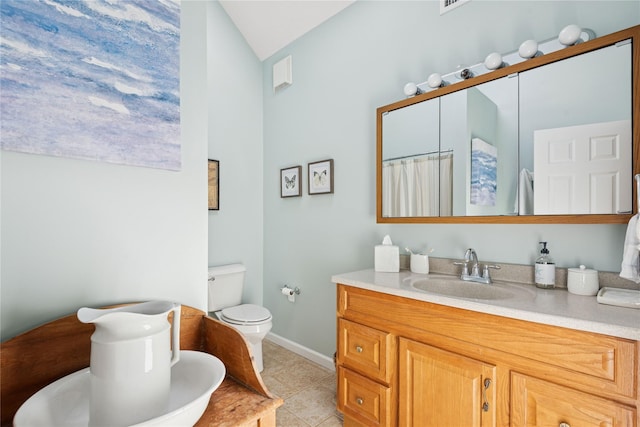 full bath with vanity, toilet, tile patterned floors, a shower with shower curtain, and baseboards