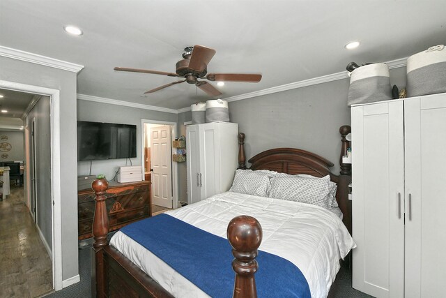 bedroom with crown molding, recessed lighting, baseboards, and ceiling fan