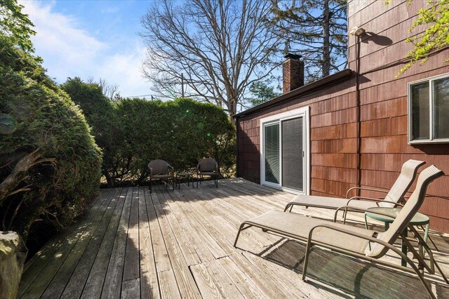 2 Yorktown Rd, Dix Hills, NY 11746 - view of wooden terrace