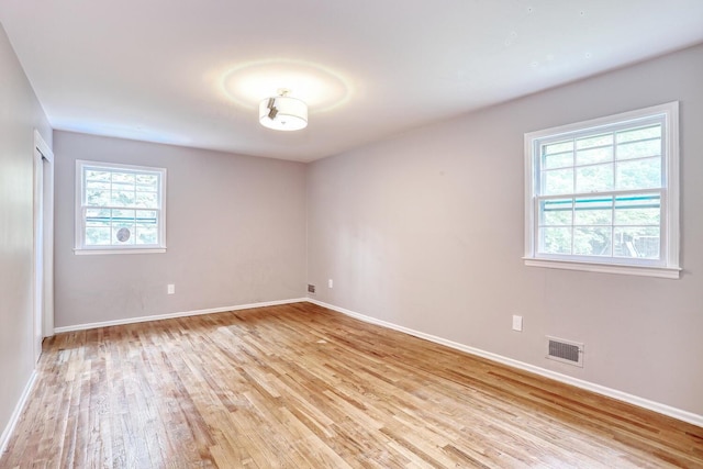 7 Macintosh Ln, Monsey, NY 10952 - unfurnished room with baseboards, light wood-type flooring, and visible vents