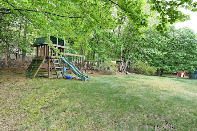 7 Macintosh Ln, Monsey, NY 10952 - view of jungle gym with a lawn