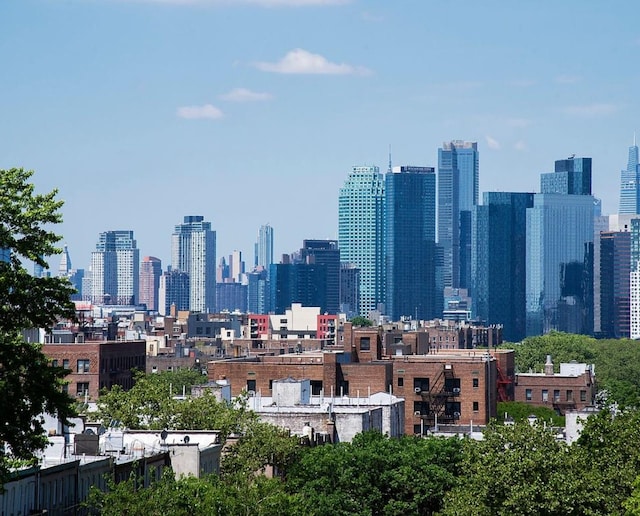 39-60 54th St Unit 7U, Woodside, NY 11377 - property's view of city