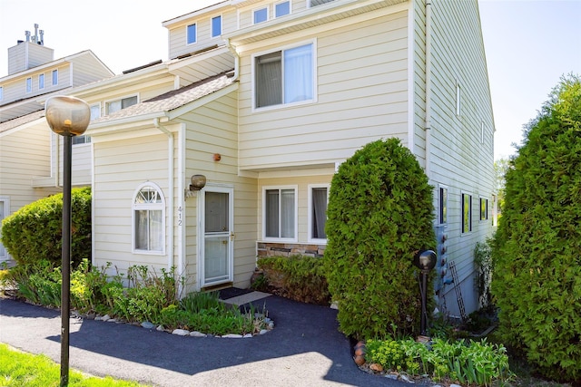 412 Crystal Hill Ln, Poughkeepsie, NY 12603 - view of townhome / multi-family property