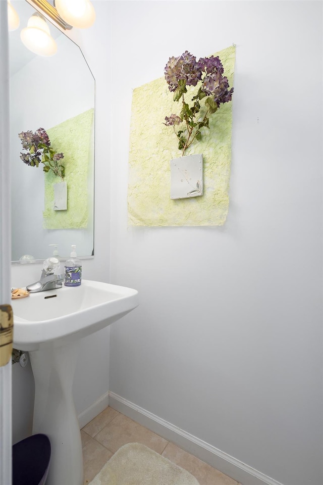412 Crystal Hill Ln, Poughkeepsie, NY 12603 - bathroom with tile patterned flooring, a sink, and baseboards
