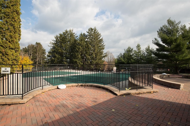 412 Crystal Hill Ln, Poughkeepsie, NY 12603 - community pool featuring a patio and fence