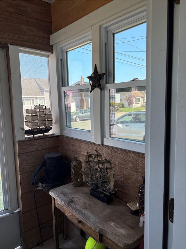 view of sunroom / solarium