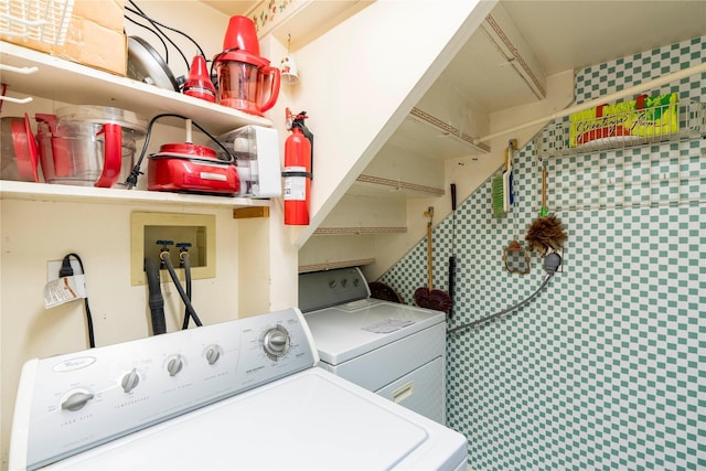 44 Jackson St, Fishkill, NY 12524 - laundry area with laundry area and independent washer and dryer