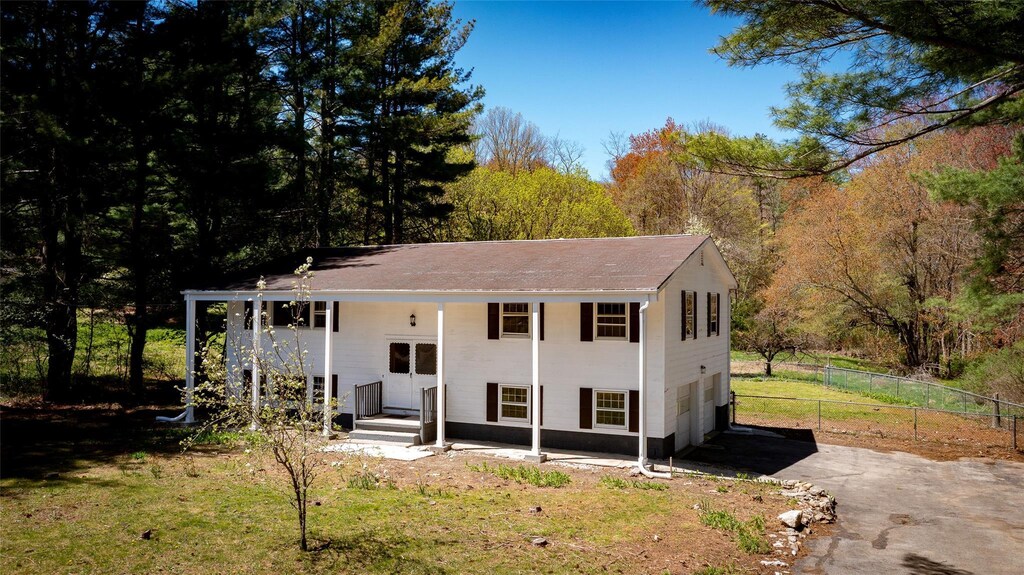 179 Horseshoe Rd, Millbrook, NY 12545 - photo 1