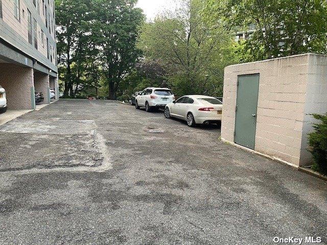 25-54 12th St Unit 3D, Long Island City, NY 11102 - view of uncovered parking lot