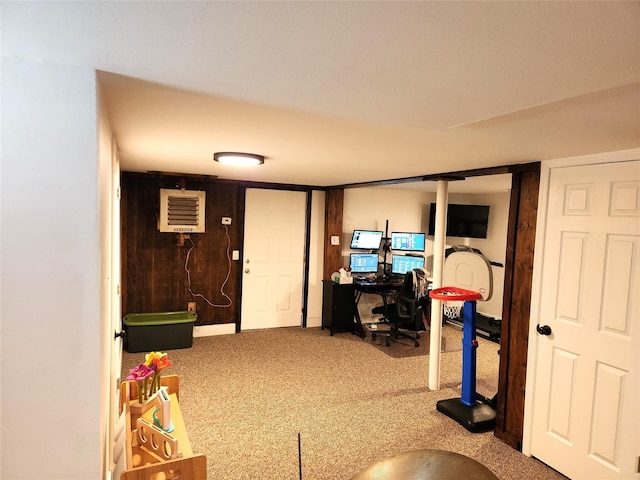 game room with carpet