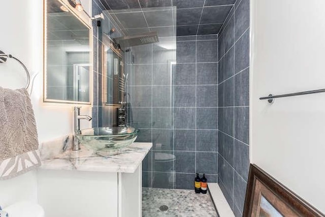 1 David Ln Unit 5E, Yonkers, NY 10701 - full bathroom featuring vanity and tiled shower
