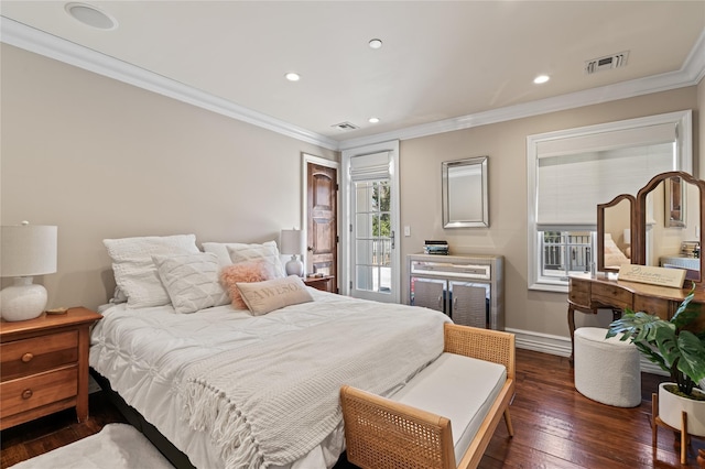 84 S Woods Rd, Woodbury, NY 11797 - bedroom featuring crown molding, visible vents, and hardwood / wood-style floors