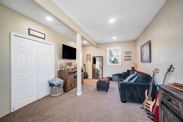 carpeted living area featuring recessed lighting