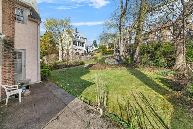 50 Oakland Ave, Tuckahoe, NY 10707 - view of yard