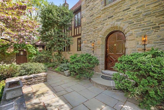 50 Hampshire Rd, Bronxville, NY 10708 - entrance to property featuring stone siding