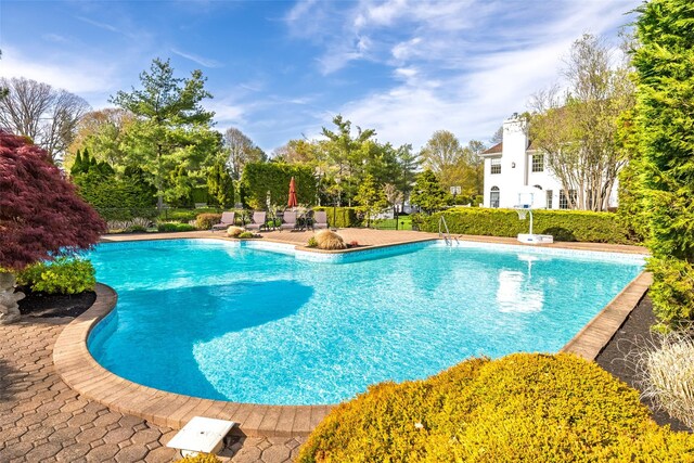 pool featuring fence