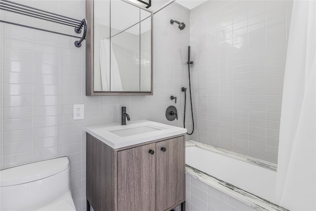 175 W 95th St Unit 27G, New York Manhattan, NY 10025 - full bath with toilet, tile walls, vanity, and tiled shower / bath