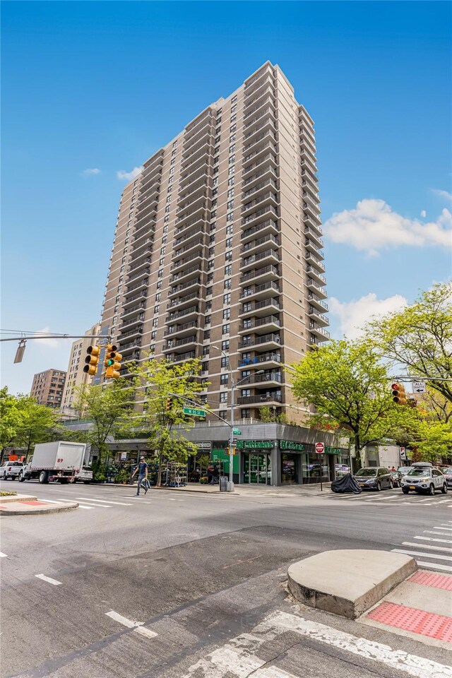 175 W 95th St Unit 27G, New York Manhattan, NY 10025 - view of property