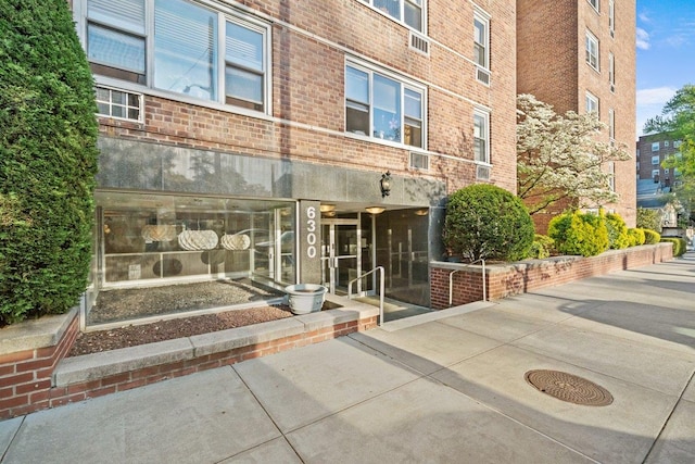 6300 Riverdale Ave Unit 5E, Bronx, NY 10471 - property entrance featuring brick siding