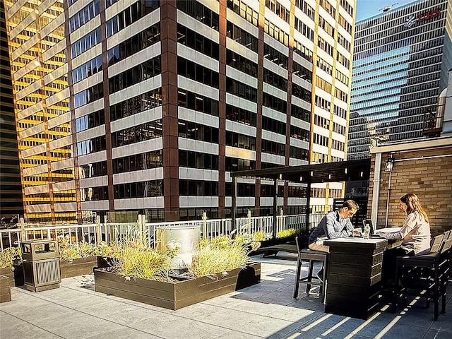 150 W 51 Unit 1032, New York Manhattan, NY 10019 - view of patio with a vegetable garden