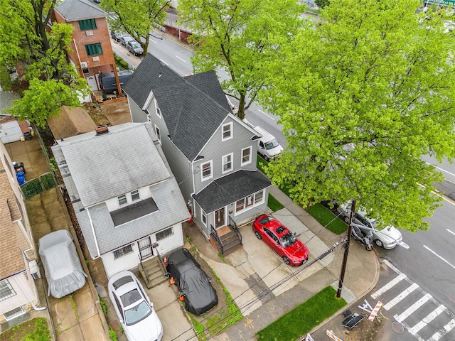 61-12 160th St, Fresh Meadows, NY 11365 - drone / aerial view