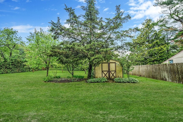 40 Cedarhurst St, Islip Terrace, NY 11752 - view of yard featuring a shed and an outdoor structure