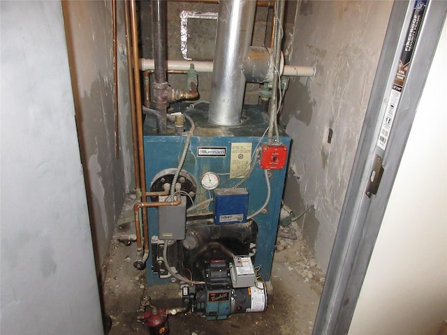 3922 Ely Ave, Bronx, NY 10466 - utility room featuring heating unit