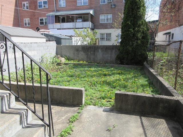 3922 Ely Ave, Bronx, NY 10466 - view of yard with fence