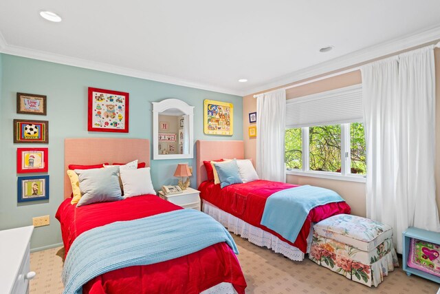 bedroom with crown molding, carpet, and recessed lighting