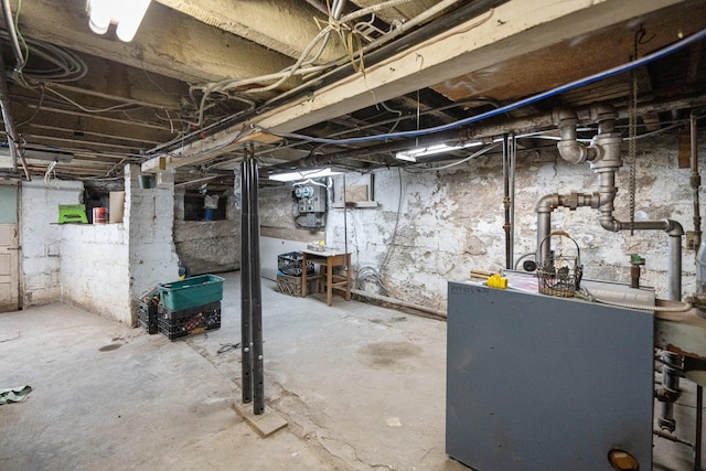 view of unfinished basement