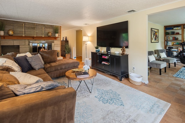 15 Riverview Farm Rd, Ossining, NY 10562 - living area featuring baseboards