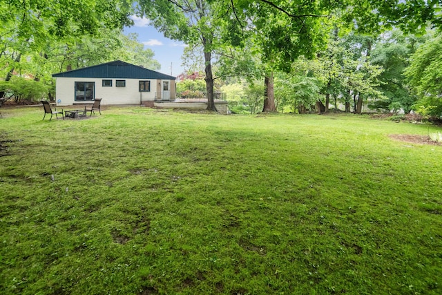 15 Riverview Farm Rd, Ossining, NY 10562 - view of grassy yard
