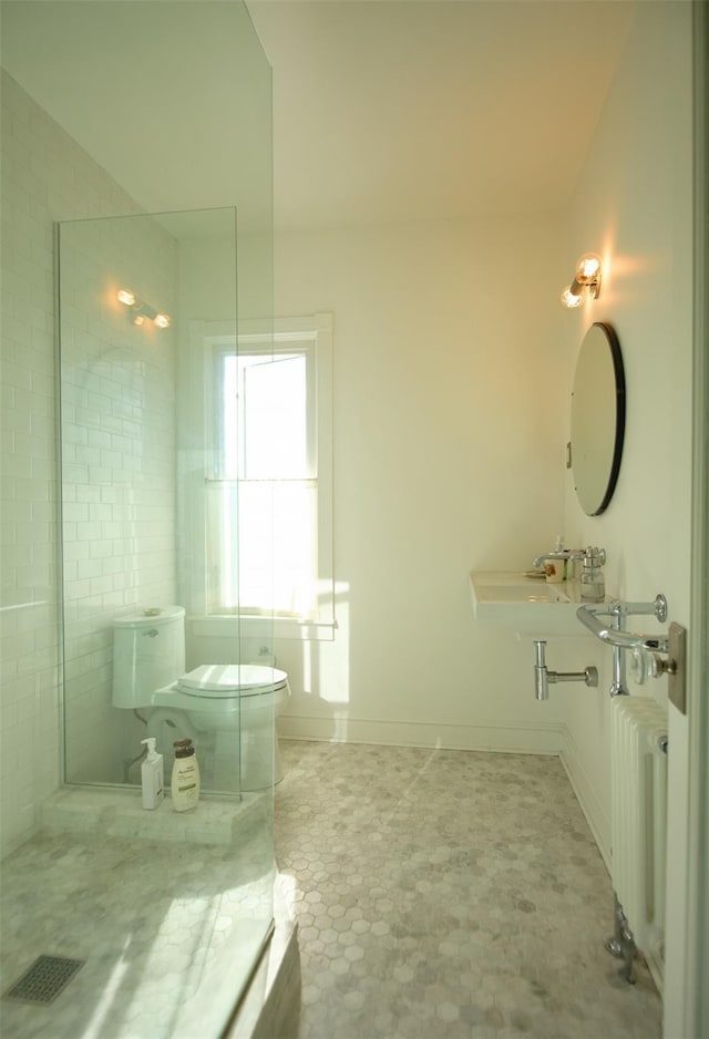 80 Clifton Ave, Kingston, NY 12401 - full bath with radiator and a shower