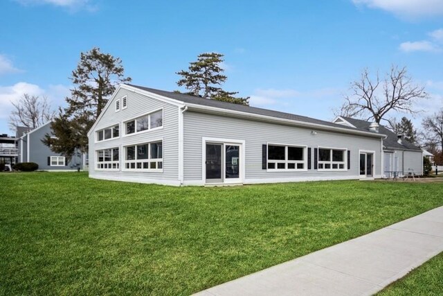 800 Commons Way Unit B, Fishkill, NY 12524 - rear view of property featuring a yard