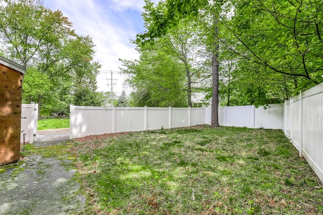63 Viola Rd, Suffern, NY 10901 - view of yard featuring a fenced backyard