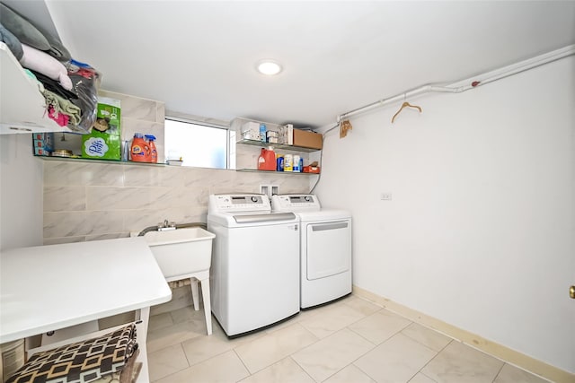 87-71 111th St, Richmond Hill, NY 11418 - washroom with a sink, laundry area, and washer and dryer