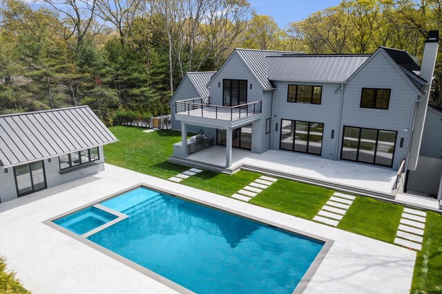 8 Ashwood Ct, Southampton, NY 11968 - photo 5