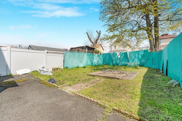 515 S 9th Ave, Mount Vernon, NY 10550 - view of yard with a fenced backyard