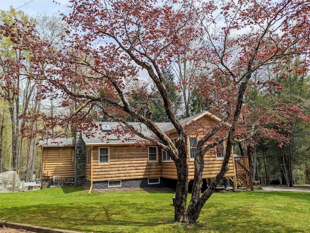 25 E Reindeer Trl, Bethel, NY 12778 - exterior space with a yard