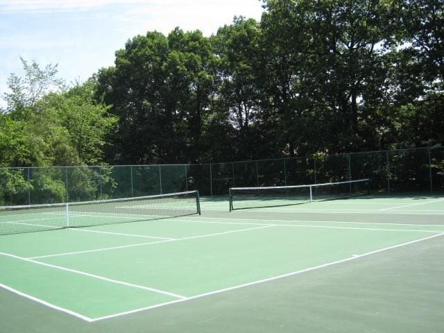 17 Cherry Ct, Highland Mills, NY 10930 - view of sport court with fence