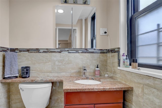 61-55 98th St Unit 8D, Rego Park, NY 11374 - half bath with tile walls, vanity, and toilet
