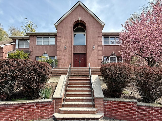 4 Pine Glen Dr, Blauvelt, NY 10913 - view of front of home featuring brick siding